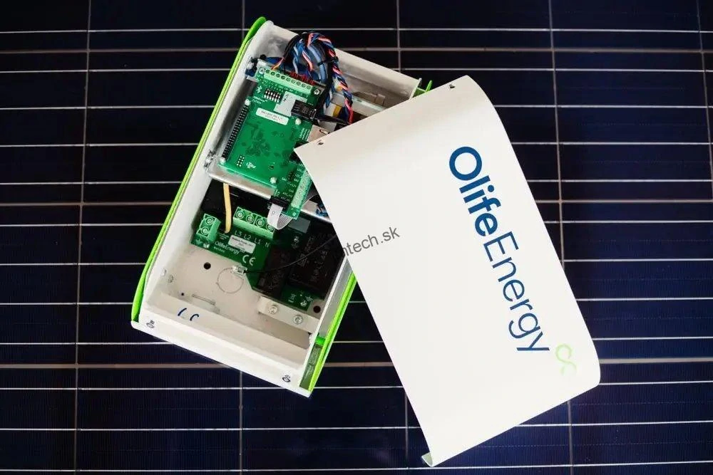 OlifeEnergy WallBox BASE, dobíjacia stanica s rovným káblom, 22kW
